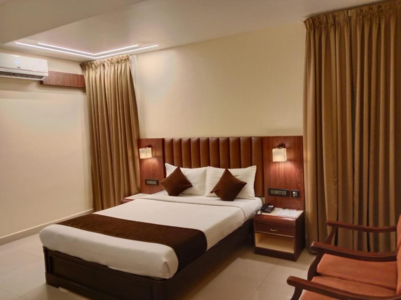 Hotel Arcadia Kottayam Eksteriør bilde